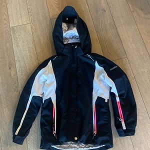Karbon  girls ski jacket size 12. New condition.